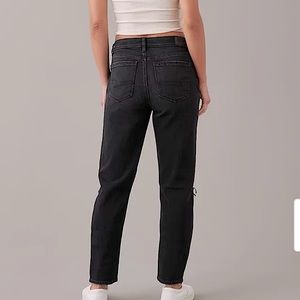 American Eagle Strigid Mom Jean